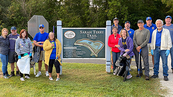 Rotarians prepare to pick up trash